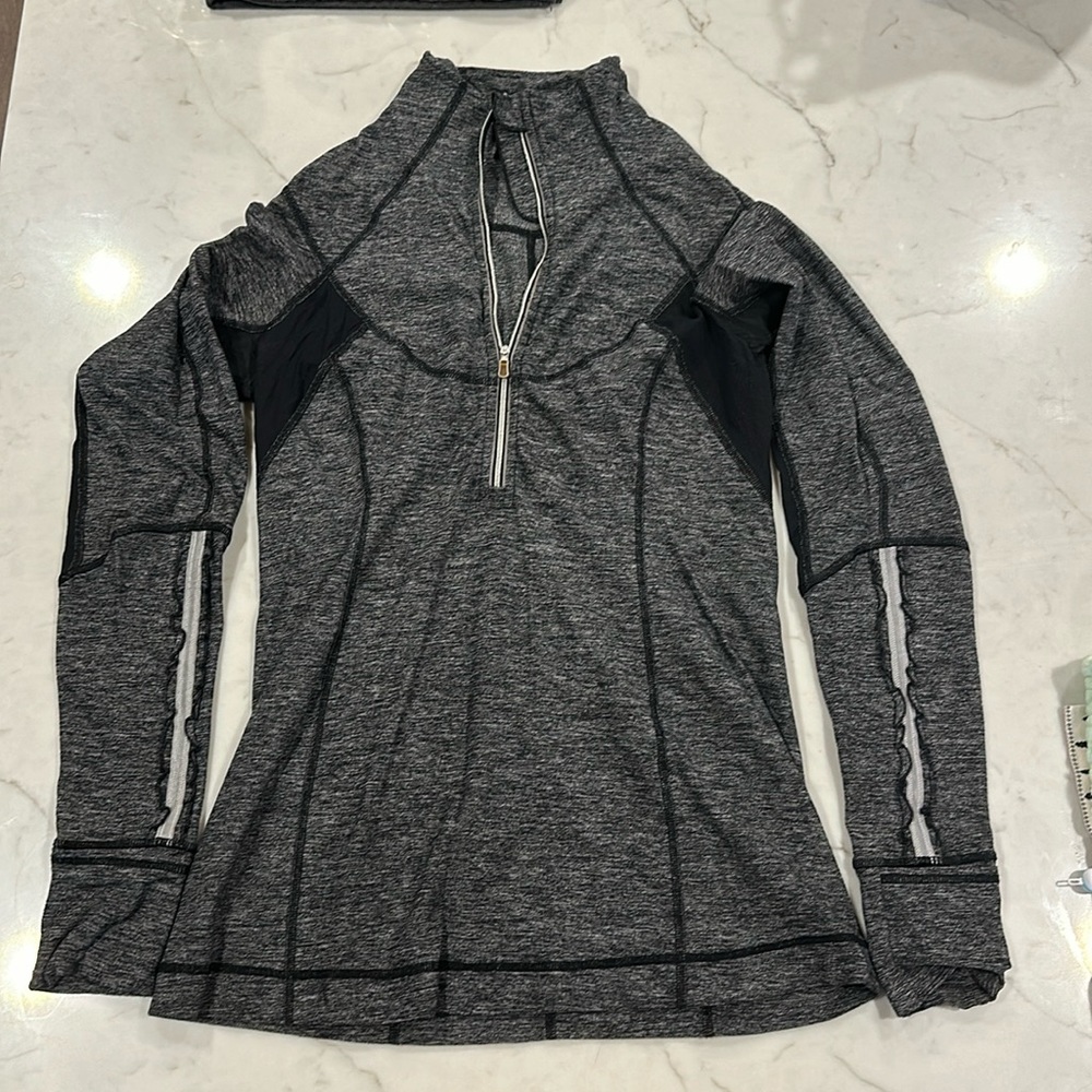 Women’s Lululemon long sleeve size 10